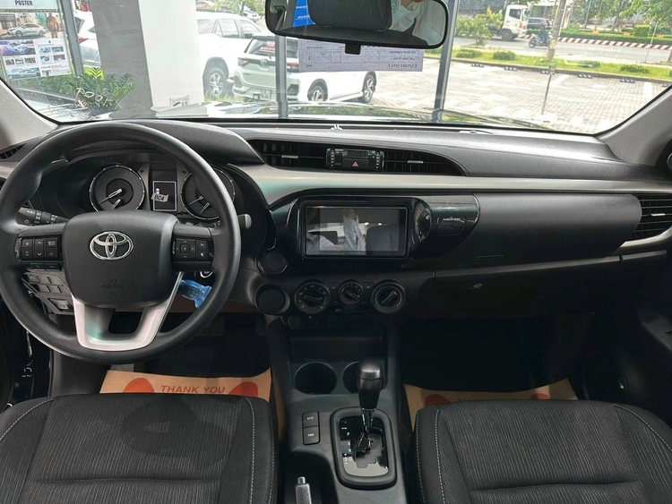 Đại lý đã nhận cọc Toyota Hilux 2024, giá dự kiến từ 700 triệu đồng, giao xe tháng 5/2024