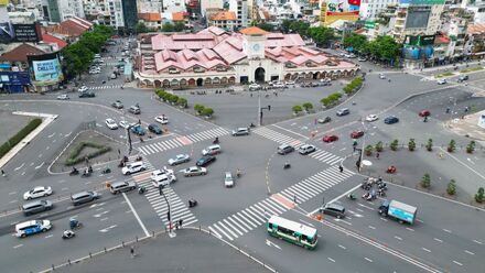 khu vực nút giao trước chợ Bến Thành.jpeg