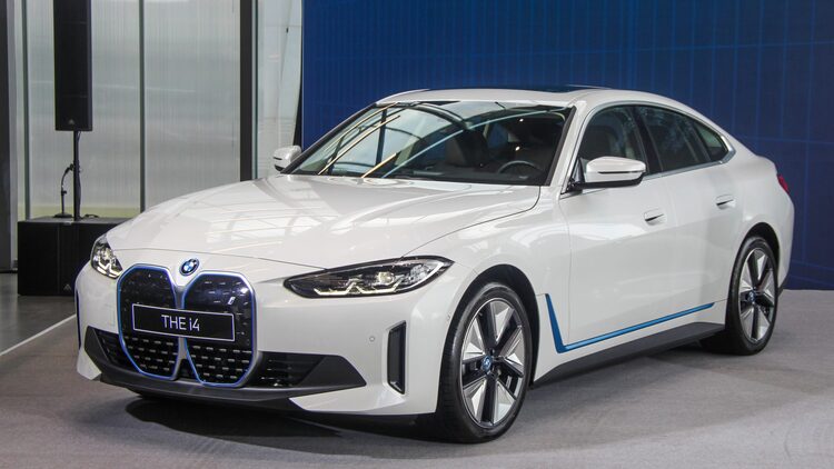 BMW và Mini đứng đầu bảng xếp hạng về mức độ hài lòng với xe điện, Nissan ở vị trí cuối cùng