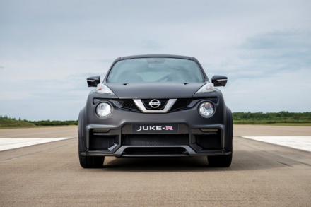 nissan-juke-r-2.0-concept-05.jpg