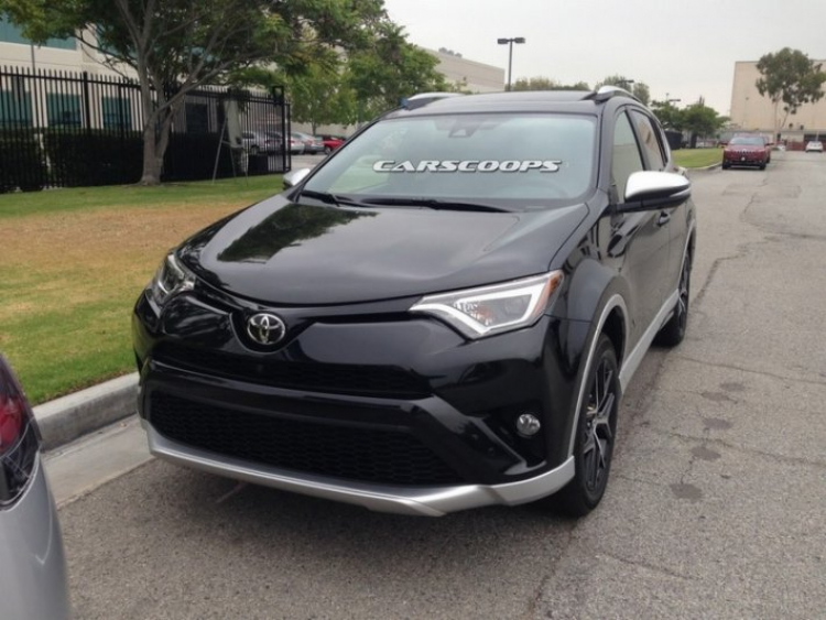 Toyota Rav4 2016 bị bắt gặp tại Los Angeles