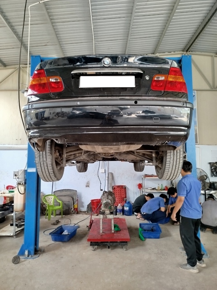 GARAGE TÍN PHÁT. 2/117 Đường Số 8,Bình Hưng Hòa,Bình Tân (Đối diện Aeon Tân Phú).