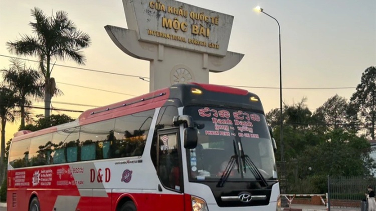Bộ Công an cấp phép việc mang phương tiện cơ giới nước ngoài tham gia giao thông tại lãnh thổ Việt Nam