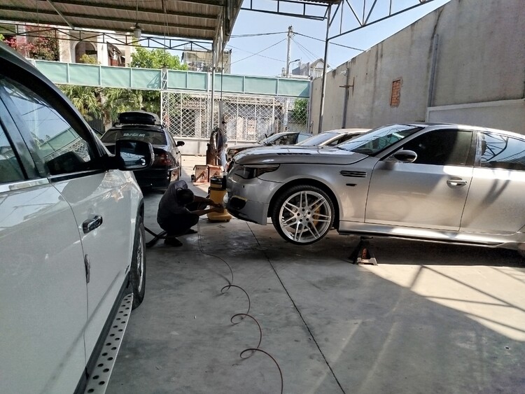 GARAGE TÍN PHÁT. 2/117 Đường Số 8,Bình Hưng Hòa,Bình Tân (Đối diện Aeon Tân Phú).