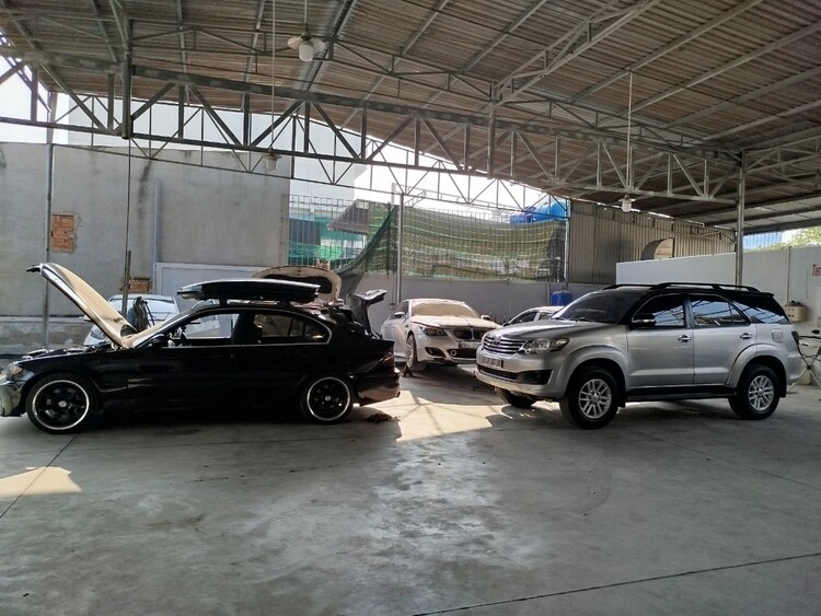 GARAGE TÍN PHÁT. 2/117 Đường Số 8,Bình Hưng Hòa,Bình Tân (Đối diện Aeon Tân Phú).