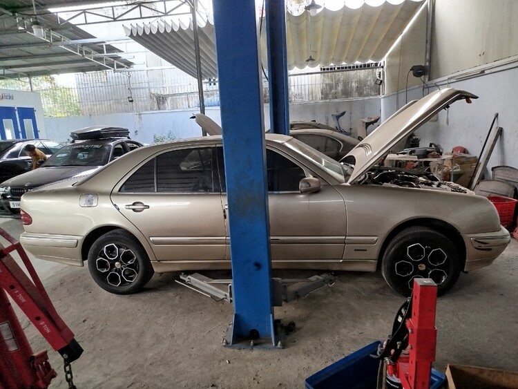 GARAGE TÍN PHÁT. 2/117 Đường Số 8,Bình Hưng Hòa,Bình Tân (Đối diện Aeon Tân Phú).