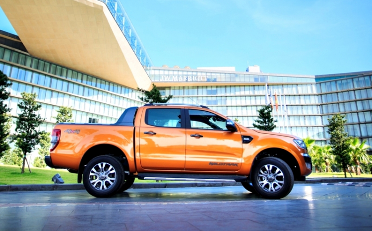 Ford Ranger 2015 bán ra từ giữa tháng 8, giá từ 619-859 triệu đồng