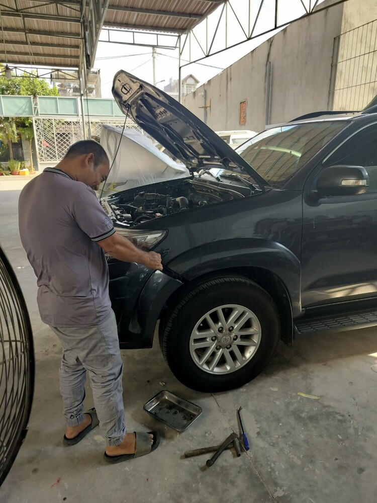 GARAGE TÍN PHÁT. 2/117 Đường Số 8,Bình Hưng Hòa,Bình Tân (Đối diện Aeon Tân Phú).