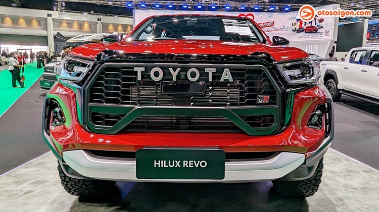 [BIMS 2024] Chi tiết Toyota Hilux Revo GR Sport mạnh 224 mã lực, sẵn sàng thách thức cả Ranger Raptor