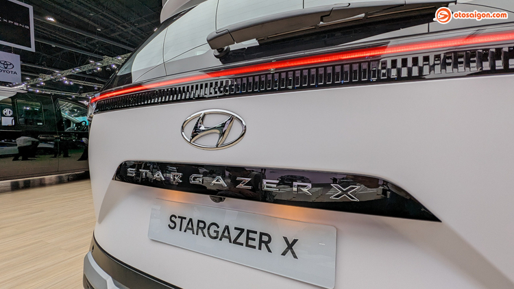 Otosaigon-Hyundai Stargazer X (12).jpg