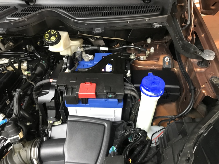 HẢI PHONG AUTO VỆ SINH KHOANG MÁY FORD RANGER HẢI PHONG AUTO VỆ SINH KHOANG MÁY FORD RANGER