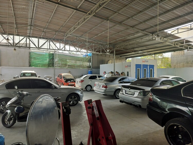 GARAGE TÍN PHÁT. 2/117 Đường Số 8,Bình Hưng Hòa,Bình Tân (Đối diện Aeon Tân Phú).