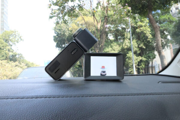 Chia sẻ trải nghiệm với camera 3 mắt Elliview Y5 Premium