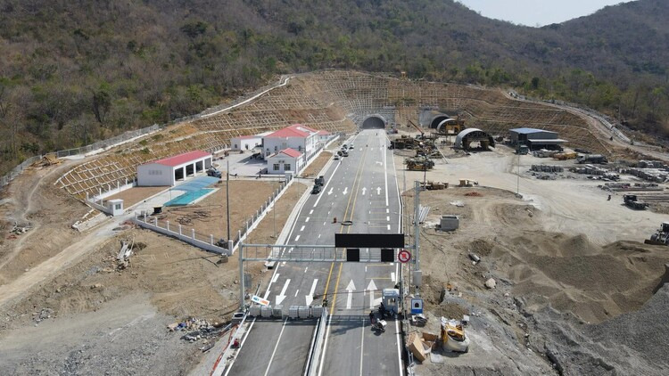 Cao tốc Cam Lâm - Vĩnh Hảo đã hoàn tất thi công, chờ lệnh thông xe