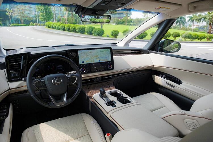 Lexus LM 2024 - Chuẩn mực “Khoang hạng nhất di động” cho giới doanh nhân