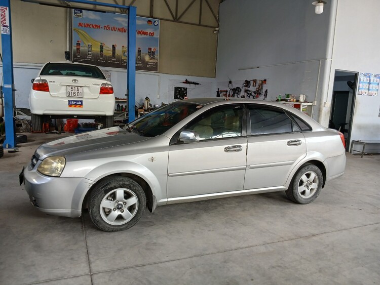 GARAGE TÍN PHÁT. 2/117 Đường Số 8,Bình Hưng Hòa,Bình Tân (Đối diện Aeon Tân Phú).