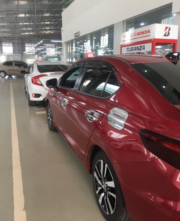 Tài chính em tầm 600 hơn không biết nên mua City RS lúc này không mấy anh? Tài chính em tầm 600 hơn không biết nên mua City RS lúc này không mấy anh?