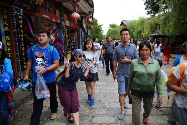 Hành trình trở lại Tây Tạng và Everest Base Camp - Gian nan vượt cửa ải đăng kiểm Trung Quốc Hành trình trở lại Tây Tạng và Everest Base Camp - Gian nan vượt cửa ải đăng kiểm Trung Quốc