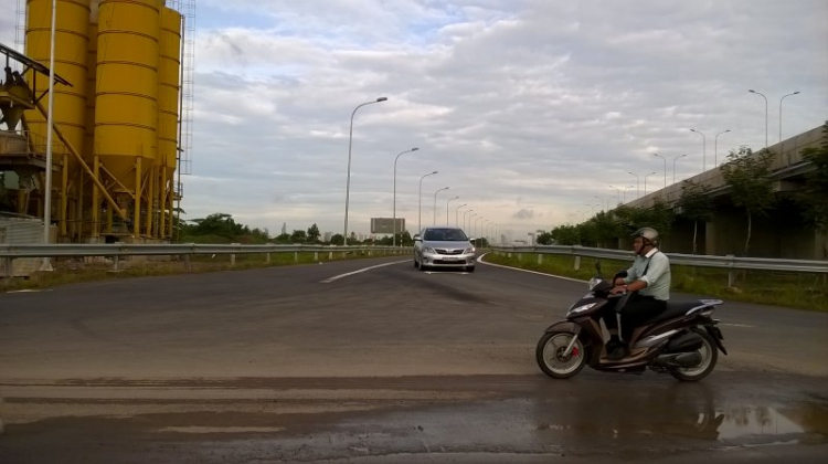 Đg Đỗ Xuân Hợp lên cao tốc? Đg Đỗ Xuân Hợp lên cao tốc?
