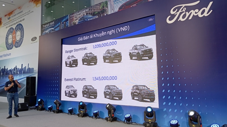 Ford Everest Platinum và Ranger Stormtrak ra mắt với giá từ 1,54 và 1,03 tỷ đồng: Thêm lựa chọn hấp dẫn cho khách Việt