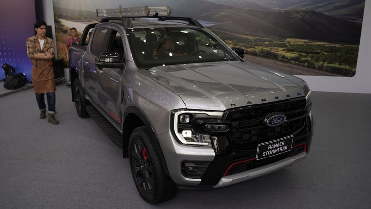 Ford Everest Platinum và Ranger Stormtrak ra mắt với giá từ 1,54 và 1,03 tỷ đồng: Thêm lựa chọn hấp dẫn cho khách Việt
