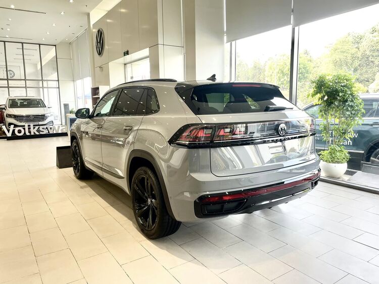 Volkswagen tặng nhớt và giảm giá phụ tùng, anh em nhanh mang xe đi bảo dưỡng đi chơi lễ nào! Volkswagen tặng nhớt và giảm giá phụ tùng, anh em nhanh mang xe đi bảo dưỡng đi chơi lễ nào!