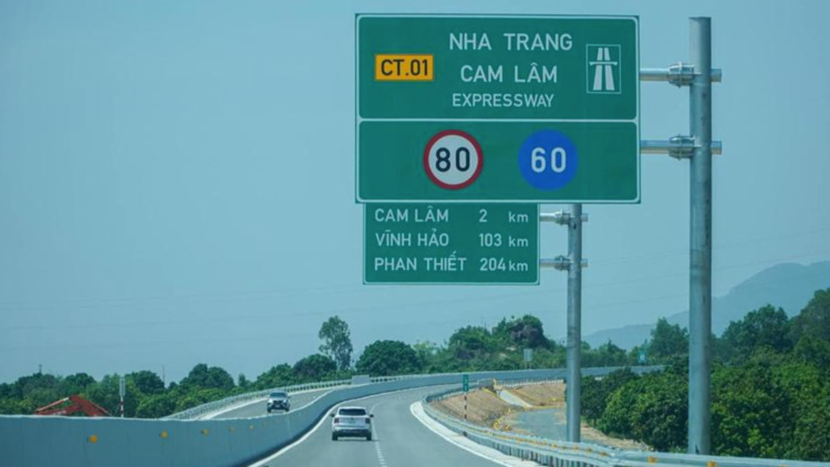 Cao tốc Nha Trang - Cam Lâm bắt đầu thu phí không dừng từ ngày 26/4/2024