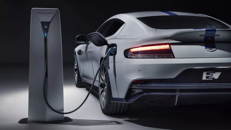 Aston Martin hoãn kế hoạch xe điện, tập trung vào xe plug-in hybrid đến năm 2027