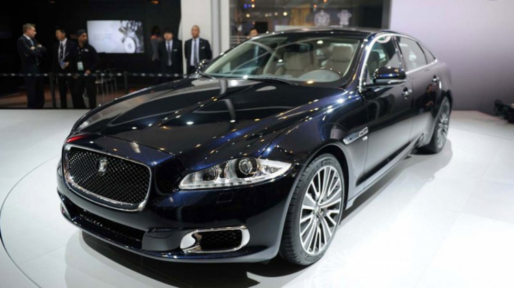Tư vấn giùm em Lexus hay Audi Tư vấn giùm em Lexus hay Audi