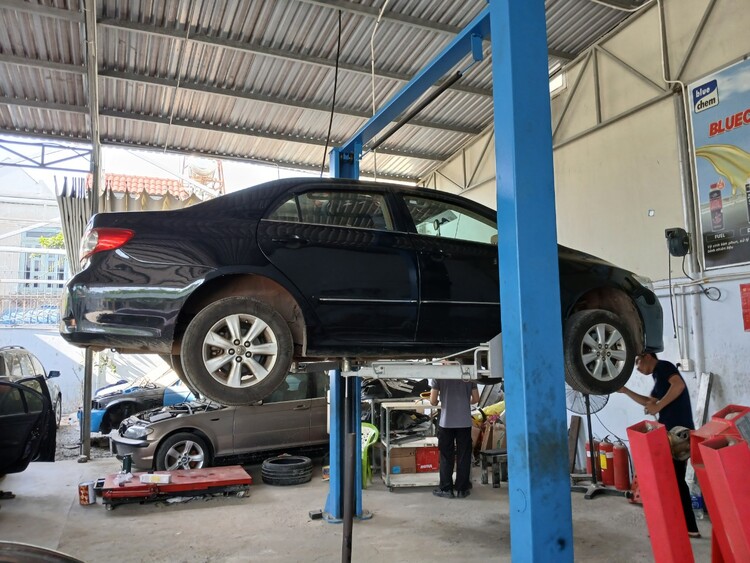 GARAGE TÍN PHÁT. 2/117 Đường Số 8,Bình Hưng Hòa,Bình Tân (Đối diện Aeon Tân Phú).