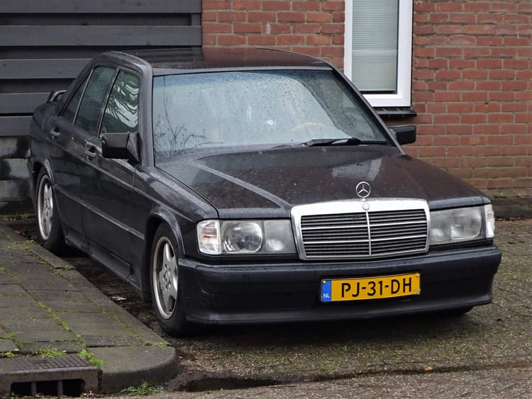 Tổng quan các thế hệ Mercedes-Benz C-Class 1993-2024