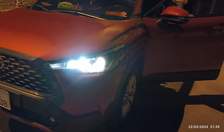 Lên đèn LED cho xe Kia Cerato có sẵn bi cầu