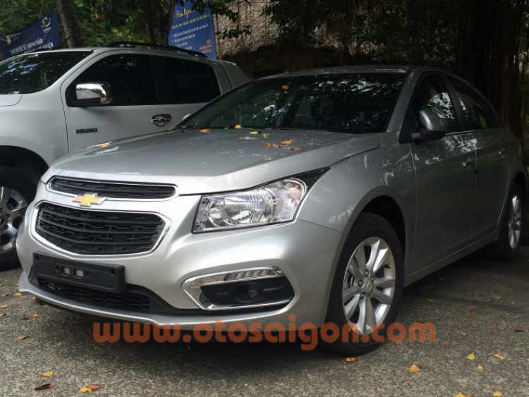 Chevrolet Cruze 2016 xuất hiện tại Việt Nam, lộ giá bán