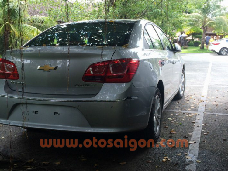 Chevrolet Cruze 2016 xuất hiện tại Việt Nam, lộ giá bán