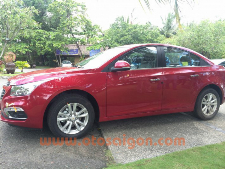 Chevrolet Cruze 2016 xuất hiện tại Việt Nam, lộ giá bán