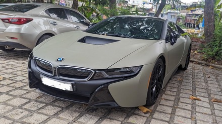 Bmw i8 coupe.jpg