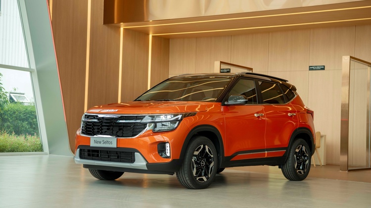 Kia Seltos 2024 thêm 2 phiên bản, nâng cấp trang bị cho phiên bản hiện hữu, phủ kín phân khúc B-SUV