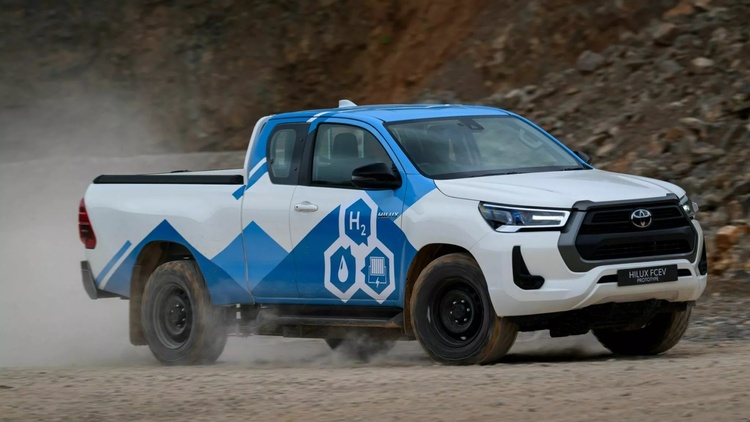 Thử nghiệm công nghệ Hydro của Mirai, Toyota Hilux FCEV hứa hẹn tầm hoạt động lên tới 600 km