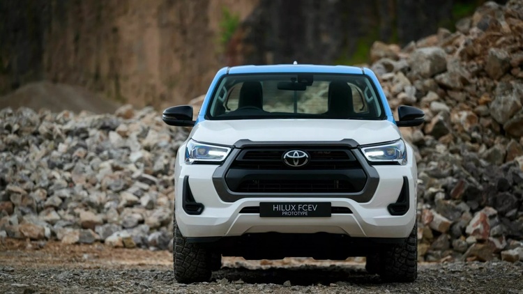 Thử nghiệm công nghệ Hydro của Mirai, Toyota Hilux FCEV hứa hẹn tầm hoạt động lên tới 600 km