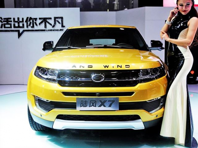 Trung quốc bán xe nhái Land Rover với giá 1/3