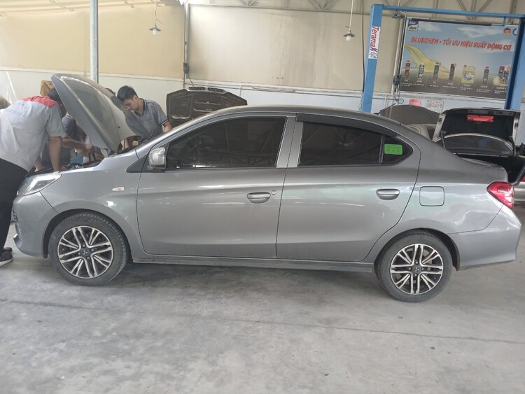 GARAGE TÍN PHÁT. 2/117 Đường Số 8,Bình Hưng Hòa,Bình Tân (Đối diện Aeon Tân Phú).