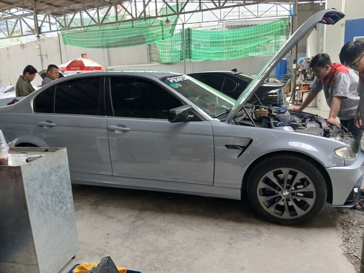 GARAGE TÍN PHÁT. 2/117 Đường Số 8,Bình Hưng Hòa,Bình Tân (Đối diện Aeon Tân Phú).