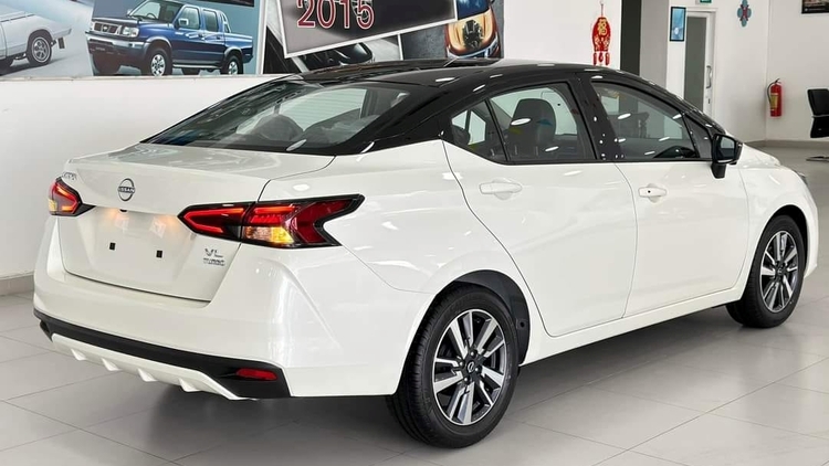 Lộ ảnh thử nghiệm khí thải, Nissan Almera 2024 có thể ra mắt Việt Nam với 3 phiên bản