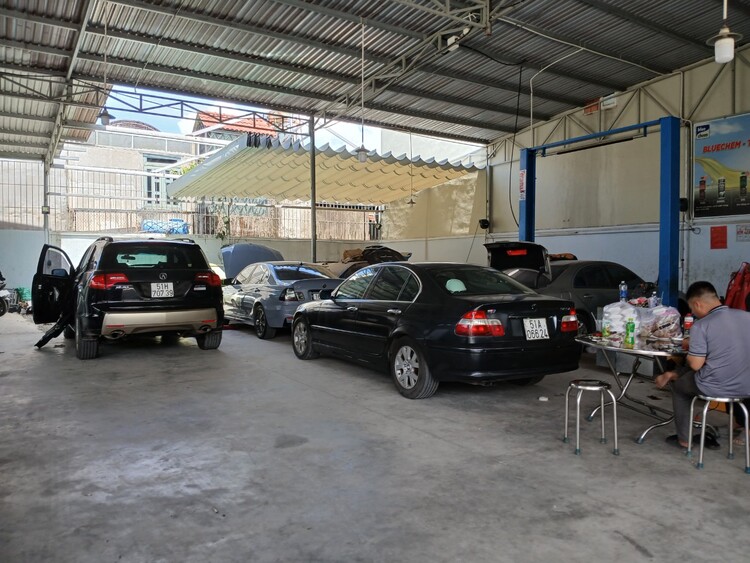 GARAGE TÍN PHÁT. 2/117 Đường Số 8,Bình Hưng Hòa,Bình Tân (Đối diện Aeon Tân Phú).