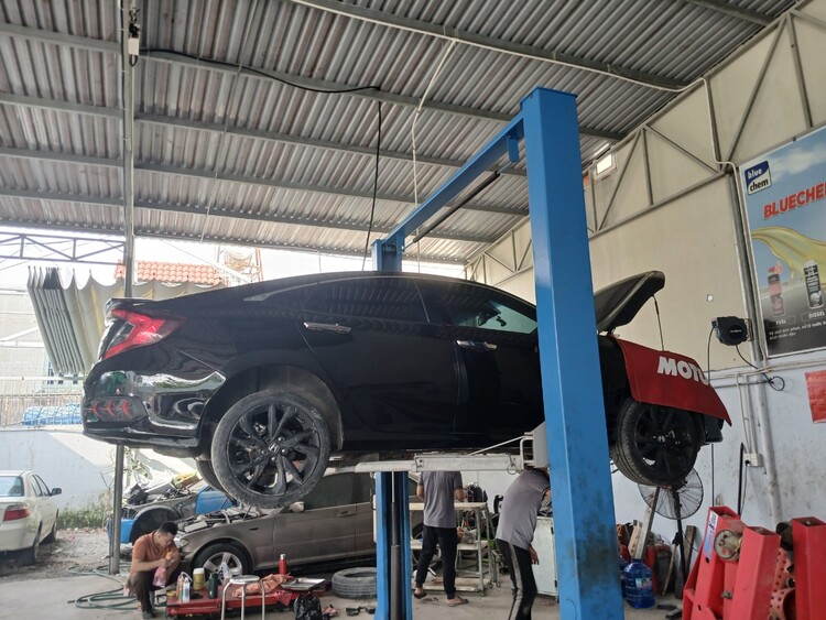 GARAGE TÍN PHÁT. 2/117 Đường Số 8,Bình Hưng Hòa,Bình Tân (Đối diện Aeon Tân Phú).