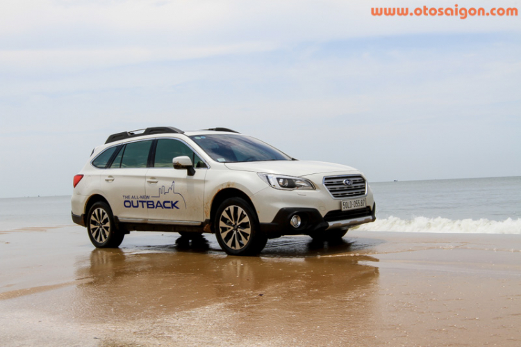 Sau vô lăng Subaru Outback 2015: hoàn hảo cho gia đình