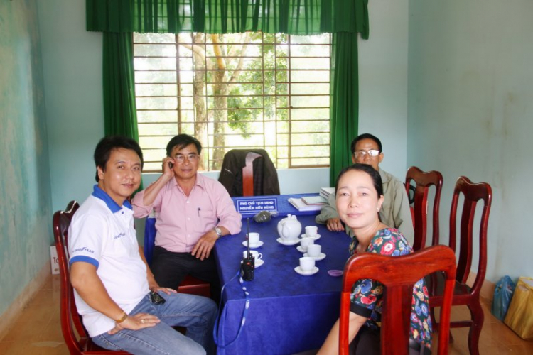 Cắm trại ngủ lều tại Bù Lạch kết hợp trao quà cho trẻ em nghèo Bù Đăng Cắm trại ngủ lều tại Bù Lạch kết hợp trao quà cho trẻ em nghèo Bù Đăng