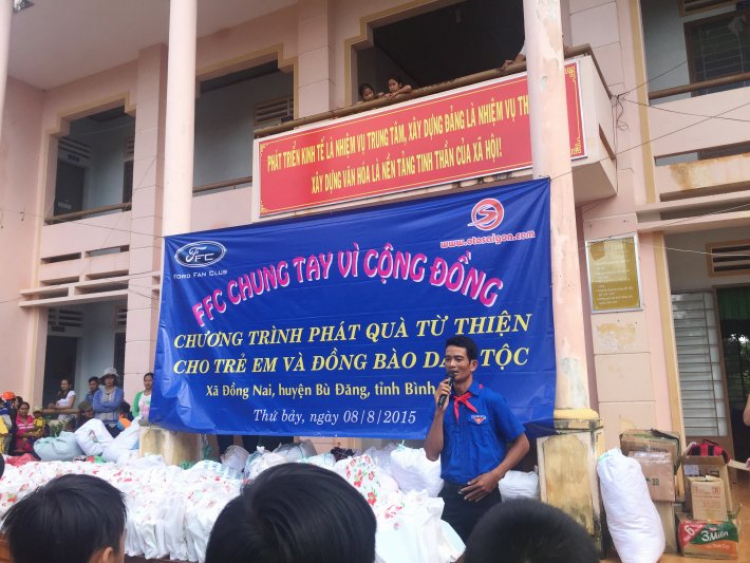 Cắm trại ngủ lều tại Bù Lạch kết hợp trao quà cho trẻ em nghèo Bù Đăng Cắm trại ngủ lều tại Bù Lạch kết hợp trao quà cho trẻ em nghèo Bù Đăng