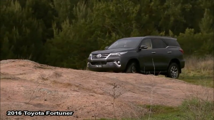 Bộ ảnh và video chính thức của Mitsubishi Pajero Sport 2016