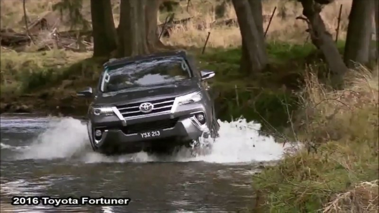 Bộ ảnh và video chính thức của Mitsubishi Pajero Sport 2016